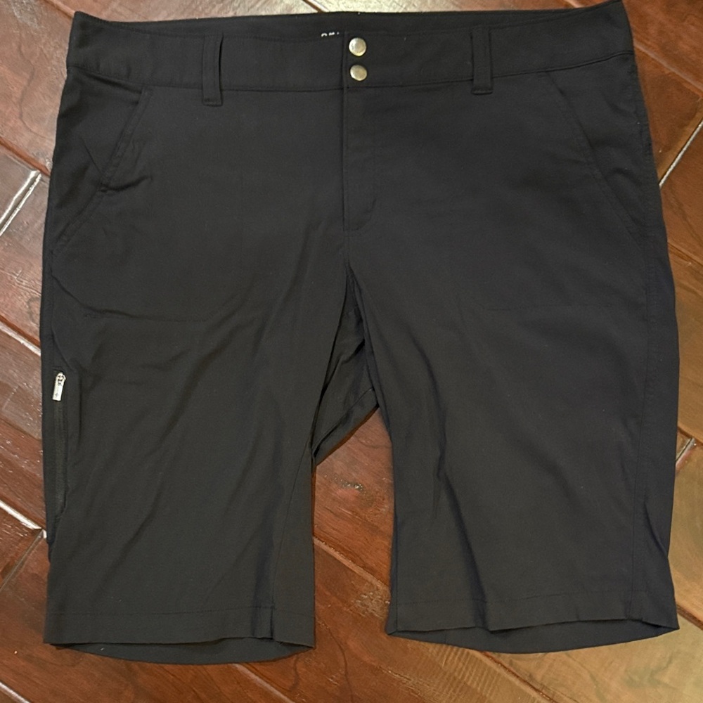 Columbia Women's Black Athletic Shorts